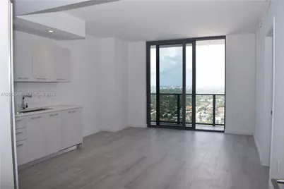 55 SW 9th St #3507, Miami, FL 33130 - Photo 9