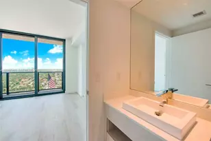 55 SW 9th St, Miami, FL 33130 - Photo 7