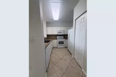 3064 SE 1st Dr #7, Homestead, FL 33033 - Photo 3