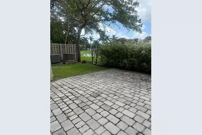 3064 SE 1st Dr #7, Homestead, FL 33033 - Photo 11