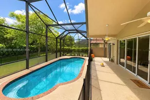 22015 Altona Dr, Boca Raton, FL 33428 - Photo 3