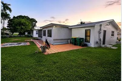 5716 NW 70th Ter, Tamarac, FL 33321 - Photo 27