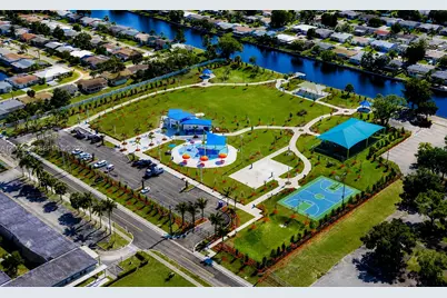 5716 NW 70th Ter, Tamarac, FL 33321 - Photo 37