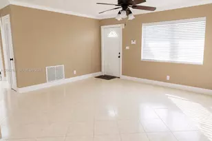 5716 NW 70th Terrace, Tamarac, FL 33321 - Photo 5