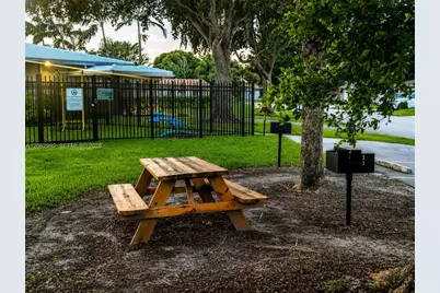 5716 NW 70th Ter, Tamarac, FL 33321 - Photo 35