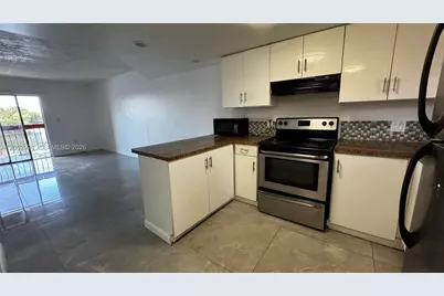 5530 W 26th Ct #210, Hialeah, FL 33016 - Photo 3