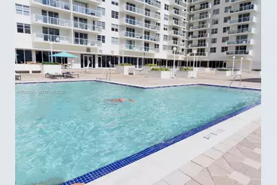 5701 Collins Ave #919, Miami Beach, FL 33140 - Photo 31