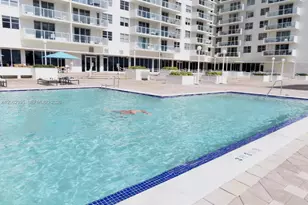 5701 Collins Ave, Miami Beach, FL 33140 - Photo 31