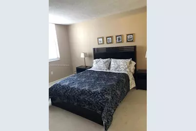 5701 Collins Ave #919, Miami Beach, FL 33140 - Photo 9