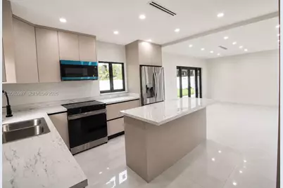 1571 NW 132nd St, Miami, FL 33167 - Photo 13