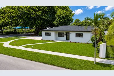 1571 NW 132nd St, Miami, FL 33167 - Photo 3