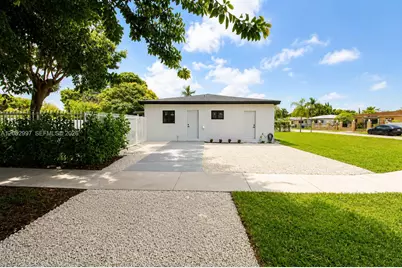 1571 NW 132nd St, Miami, FL 33167 - Photo 5