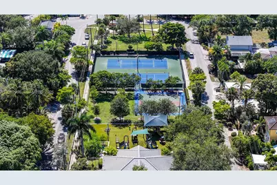 1004 SW 5th Pl, Fort Lauderdale, FL 33312 - Photo 195