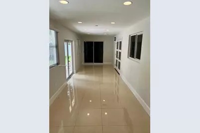 9845 NW 25th Ter, Doral, FL 33172 - Photo 7