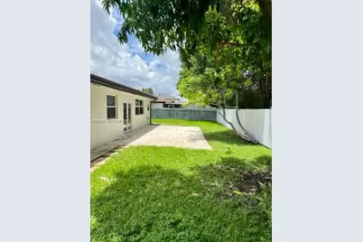 9845 NW 25th Ter, Doral, FL 33172 - Photo 33