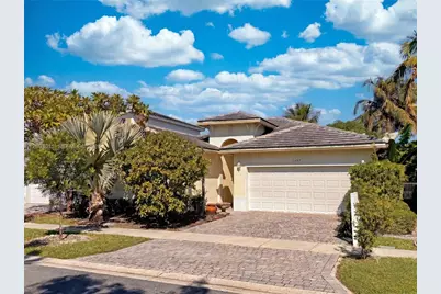 3457 NE 2nd St, Homestead, FL 33033 - Photo 1
