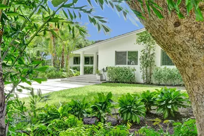 19231 NE 22nd Ave, Miami, FL 33180 - Photo 39