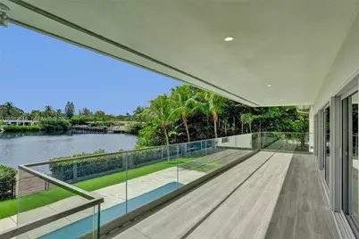 19231 NE 22nd Ave, Miami, FL 33180 - Photo 35
