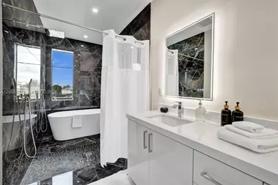 1103 NE 16th Ter #1, Fort Lauderdale, FL 33304 - Photo 21