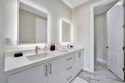 1103 NE 16th Ter #1, Fort Lauderdale, FL 33304 - Photo 23