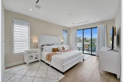 1103 NE 16th Ter #1, Fort Lauderdale, FL 33304 - Photo 17