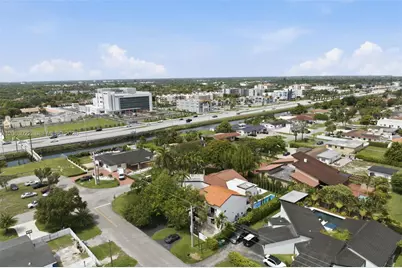 8215 Grand Canal Dr, Miami, FL 33144 - Photo 39