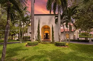 8215 Grand Canal Dr, Miami, FL 33144 - Photo 37