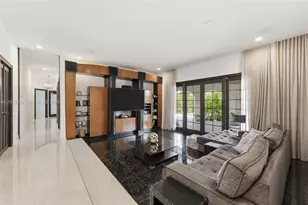 8215 Grand Canal Dr, Miami, FL 33144 - Photo 9