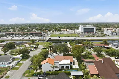 8215 Grand Canal Dr, Miami, FL 33144 - Photo 41