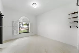 8215 Grand Canal Dr, Miami, FL 33144 - Photo 23