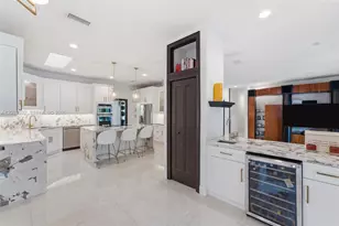 8215 Grand Canal Dr, Miami, FL 33144 - Photo 5