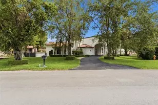 8215 Grand Canal Dr, Miami, FL 33144 - Photo 39