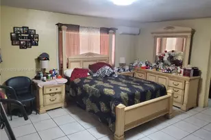 1341 NW 132nd St, Miami, FL 33167 - Photo 7