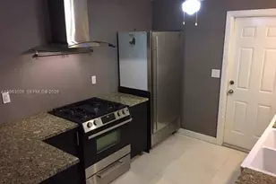 7521 NW 23rd St, Sunrise, FL 33313 - Photo 3