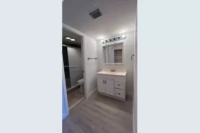 1300 Saint Charles Pl #202, Pembroke Pines, FL 33026 - Photo 25