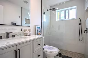 801 NE 57th St, Oakland Park, FL 33334 - Photo 11