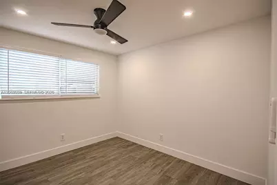 801 NE 57th St, Oakland Park, FL 33334 - Photo 19