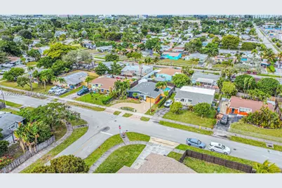 801 NE 57th St, Oakland Park, FL 33334 - Photo 45