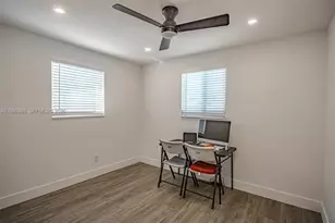 801 NE 57th St, Oakland Park, FL 33334 - Photo 17