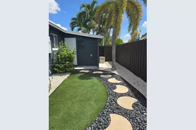 801 NE 57th St, Oakland Park, FL 33334 - Photo 27
