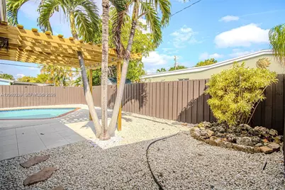 801 NE 57th St, Oakland Park, FL 33334 - Photo 33