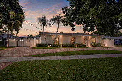 9921 SW 195th St, Cutler Bay, FL 33157 - Photo 3