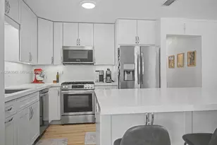 9921 SW 195th St, Cutler Bay, FL 33157 - Photo 9