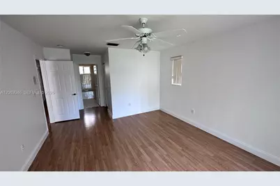 9781 NW 45 Ln, Doral, FL 33178 - Photo 9