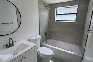 2685 W 66th St, Hialeah, FL 33016 - Photo 23