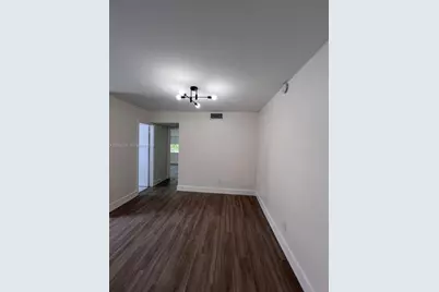 2685 W 66th St #12-20, Hialeah, FL 33016 - Photo 7