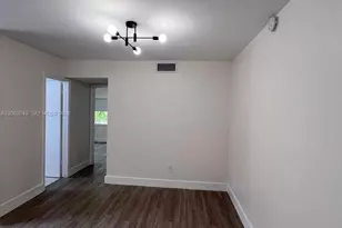 2685 W 66th St, Hialeah, FL 33016 - Photo 7