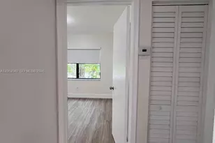 2685 W 66th St, Hialeah, FL 33016 - Photo 9