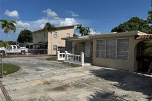 562 E 44th St, Hialeah, FL 33013 - Photo 5