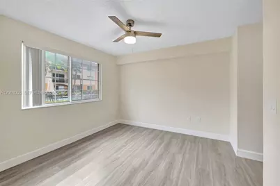 2009 SE 10th Ave #302, Fort Lauderdale, FL 33316 - Photo 15